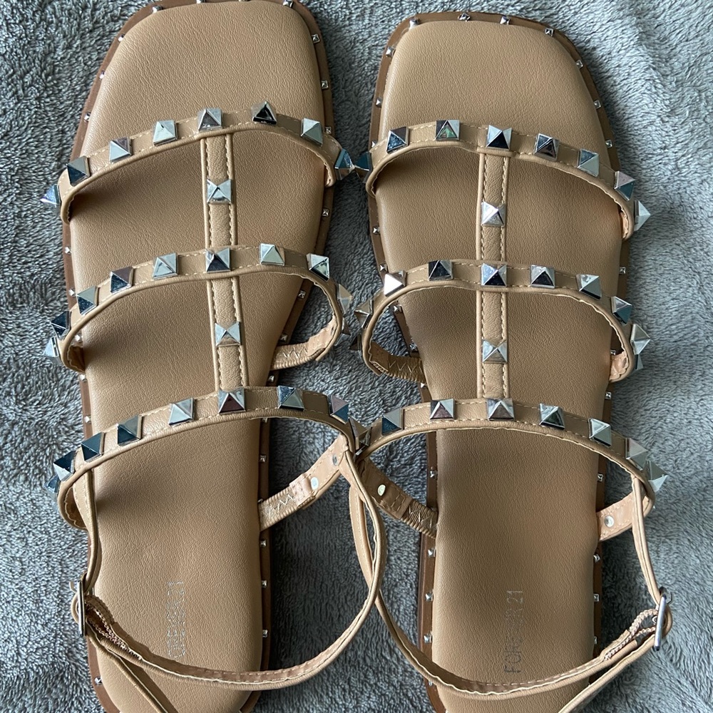 🆕 Forever 21 Studded Gladiator Sandals